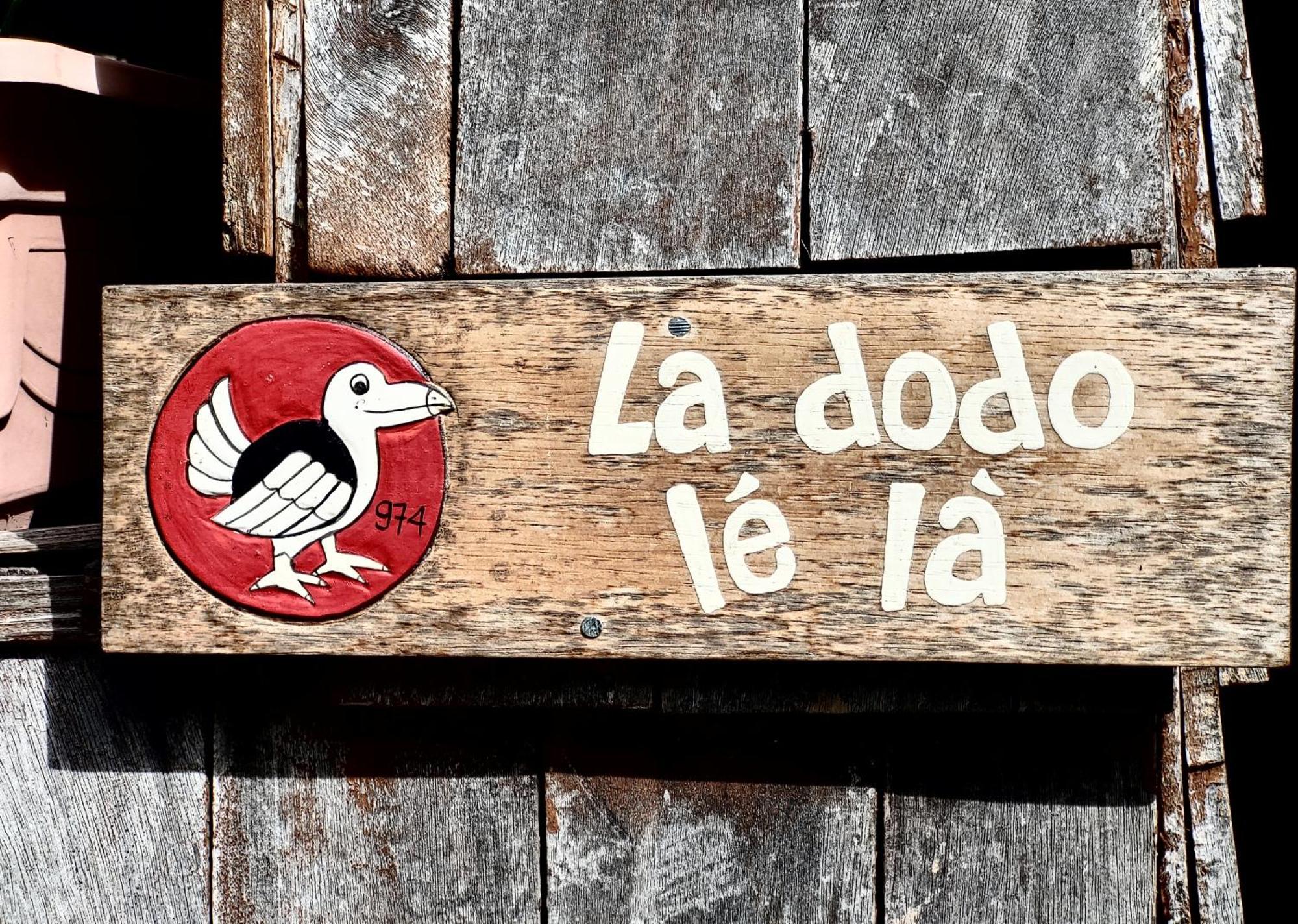 Eskal Pei - Auberge De Jeunesse & Chambres D'Hotes Étang-Salé les Bains Esterno foto